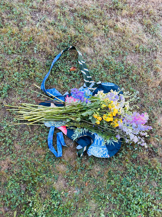 BeautifiedFinds Bouquet Bag