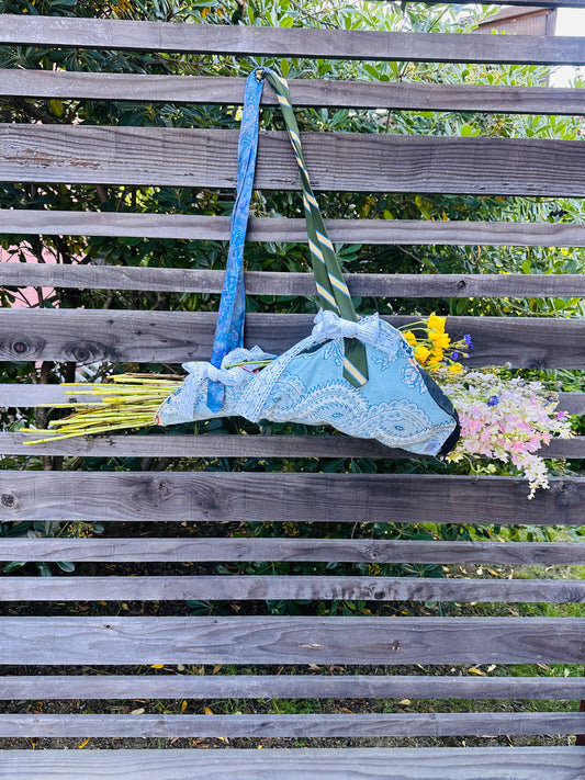 BeautifiedFinds Bouquet Bag